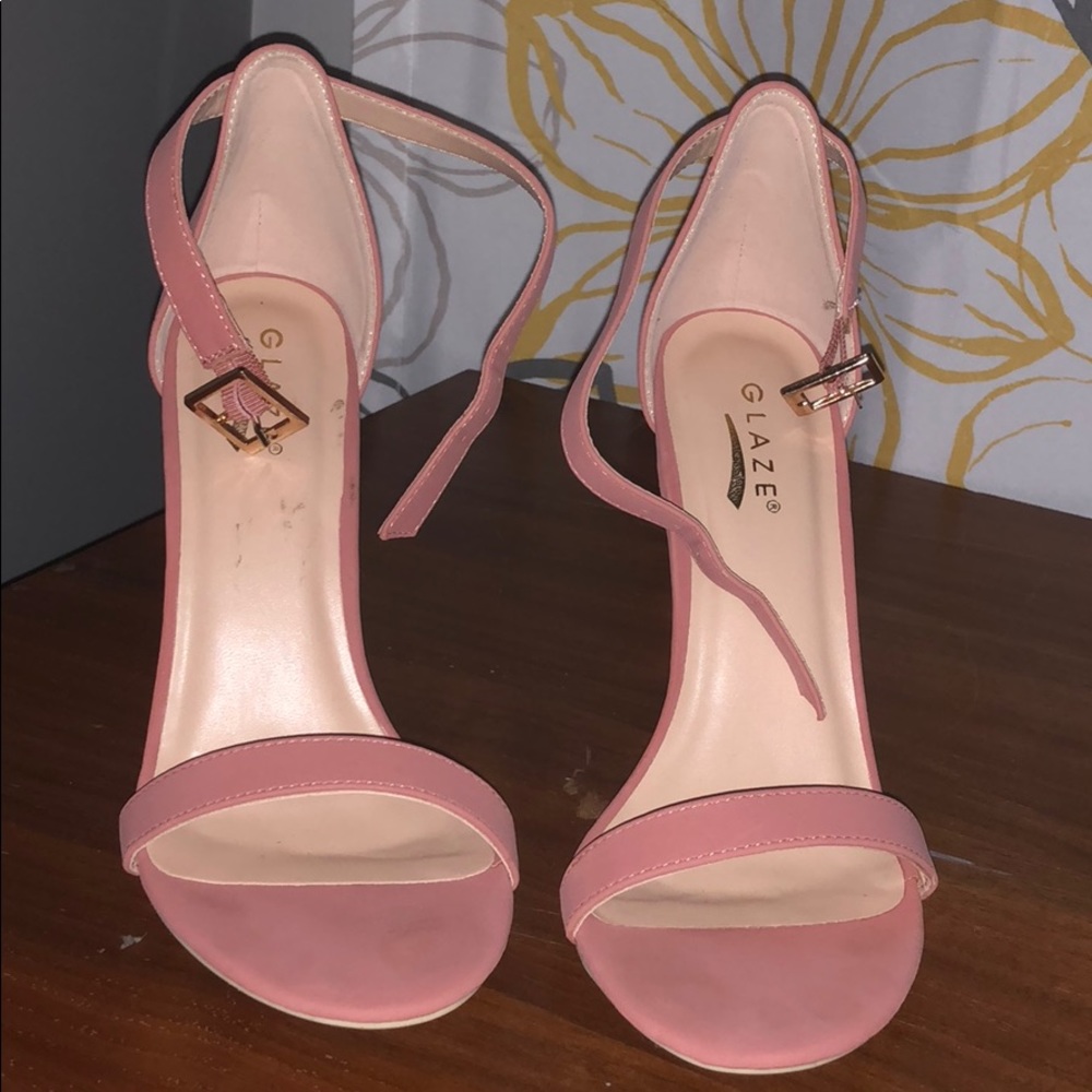 Beautiful high heels , very spring like color
